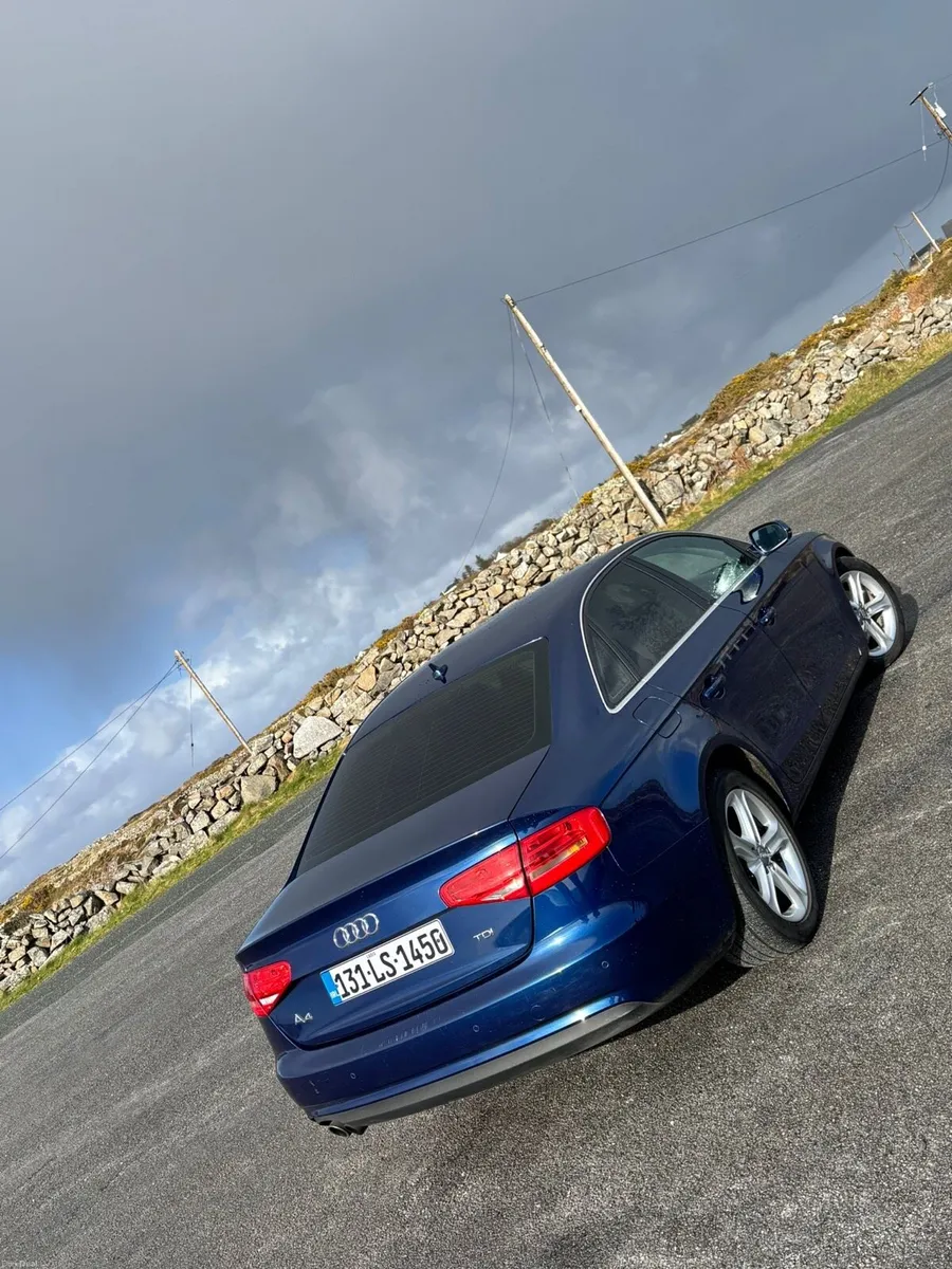 Audi A4 - Image 2