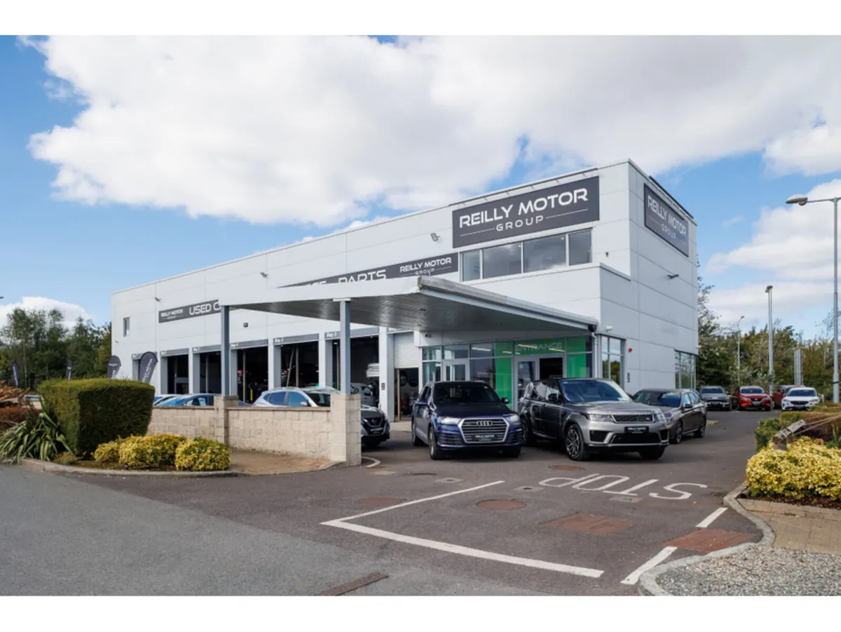 Land Rover Range Rover Sport 2.0 PETROL HYBRID P40