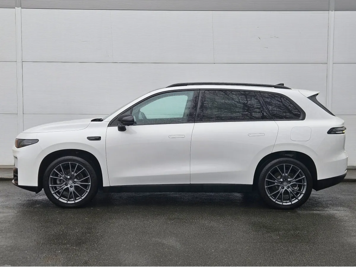 Leapmotor C10 DESIGN REEV 28.4Kwh - Image 2