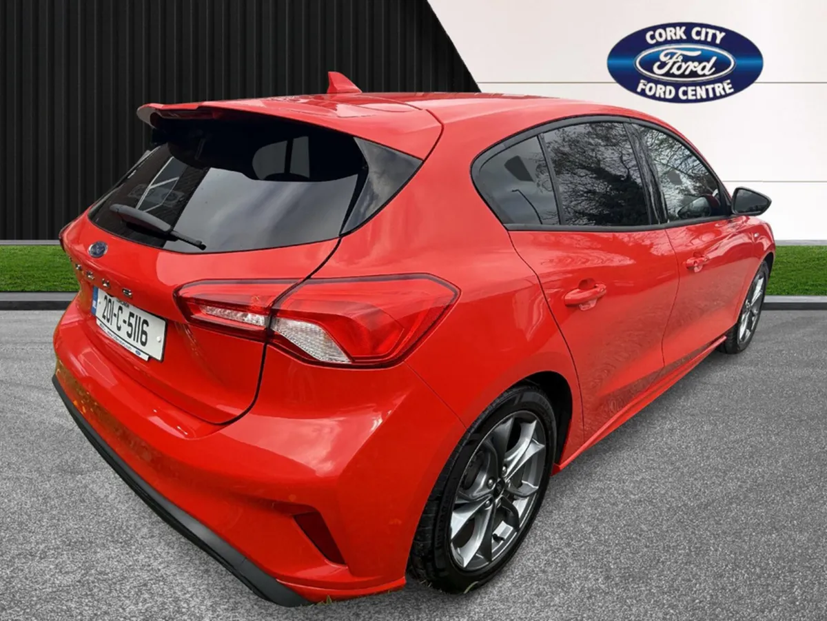 Ford Focus ST-LINE 5DR 1.0T 125 S6.2 M6 FW - Image 4