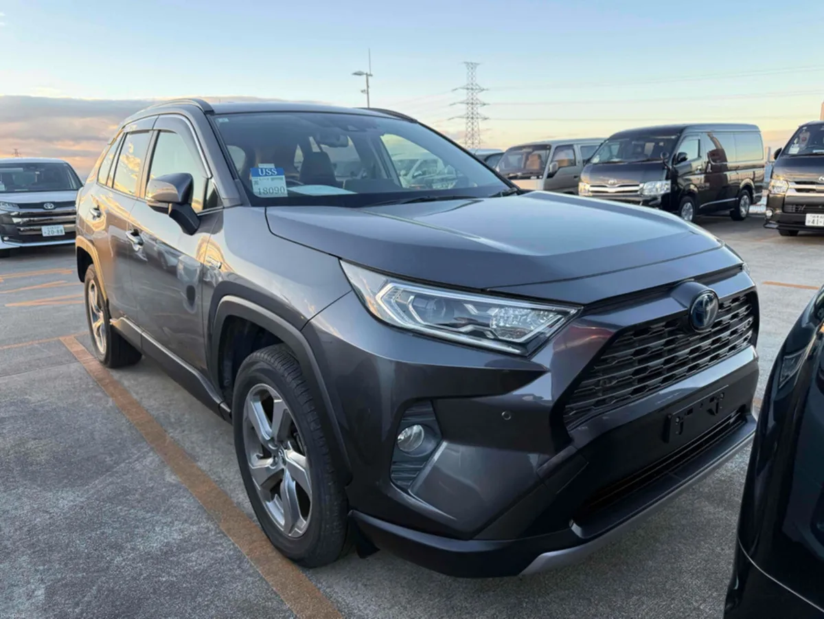 Toyota RAV4 G HYBRID AUTOMATIC 2.5 PETROL //HIGH S - Image 2