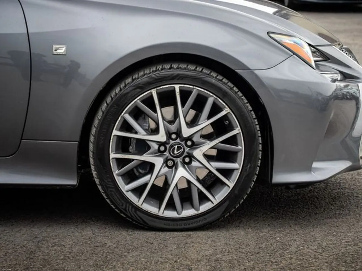 Lexus RC 300H F Sport 2DR Auto - Image 4