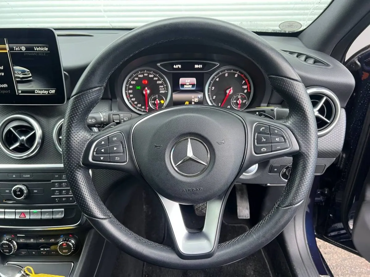 Mercedes-Benz A-Class A180 AMG-STYLE 1.6 // SERVIC - Image 4