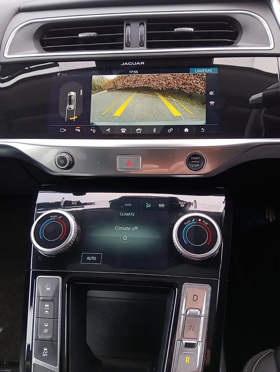 💥2020 Jaguar I-Pace EV400 Panoramic roof💥 - Image 3