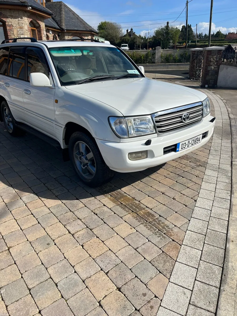 Toyota Land Cruiser AMAZON 2003 - Image 1