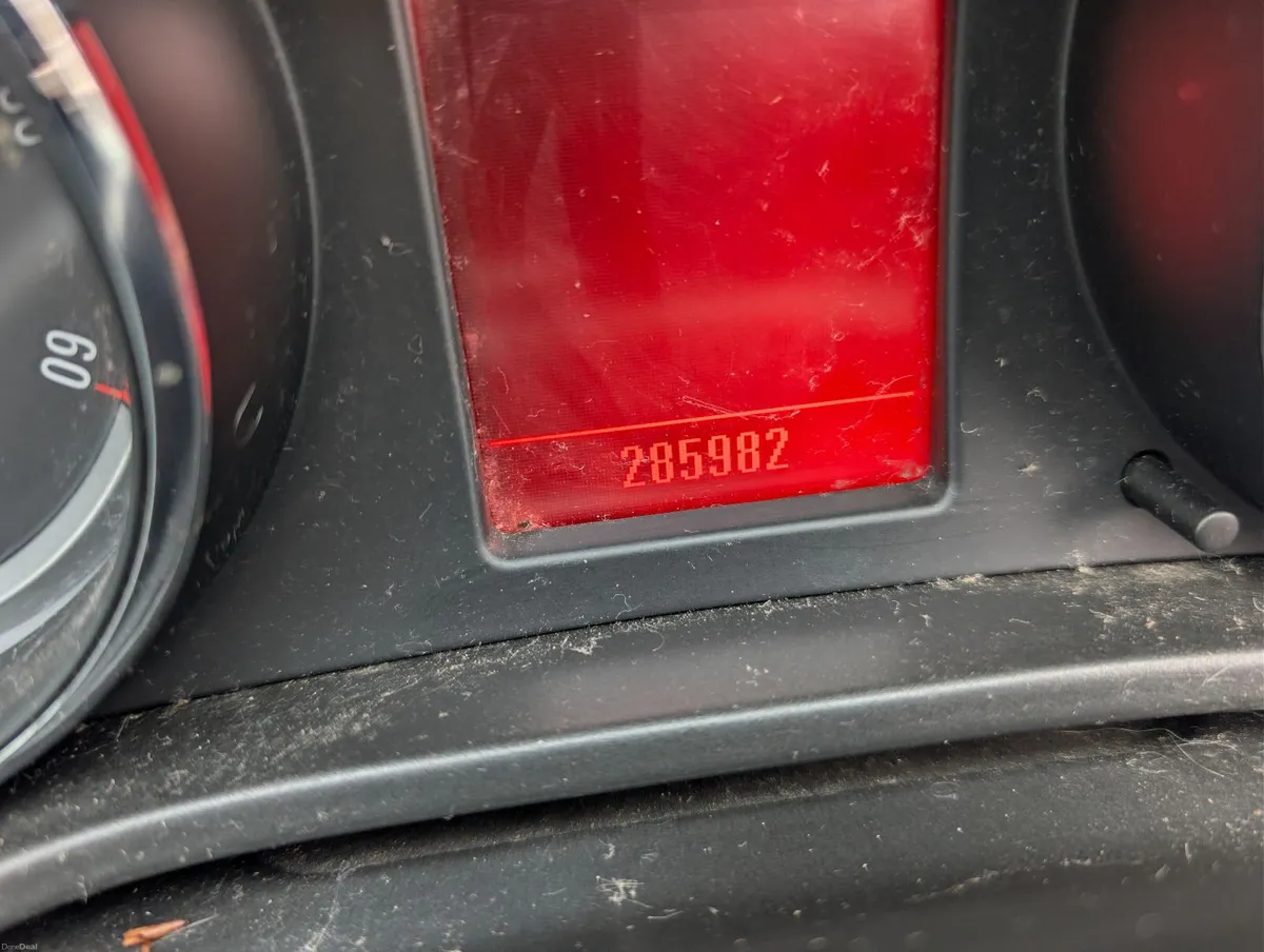 Vauxhall Insignia 2011 - Image 2