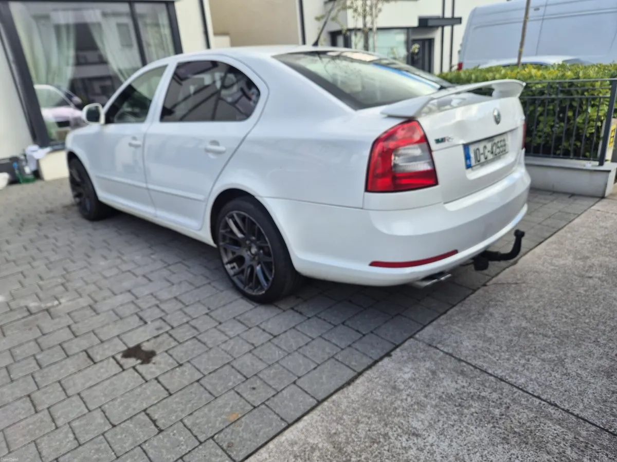 2010 octavia vrs cr tdi - Image 2