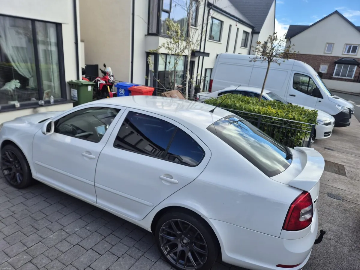 2010 octavia vrs cr tdi - Image 4