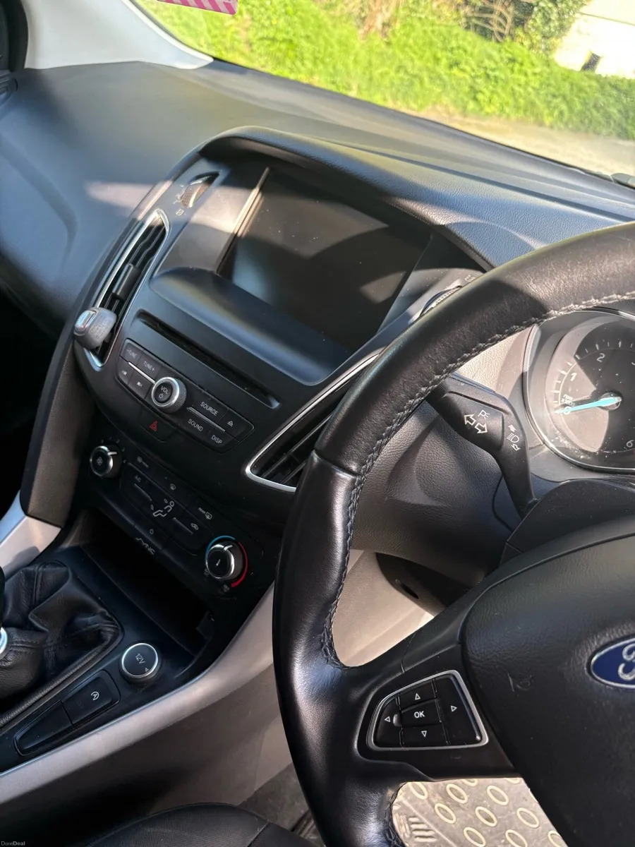FORD FOCUS 2015 - Image 4