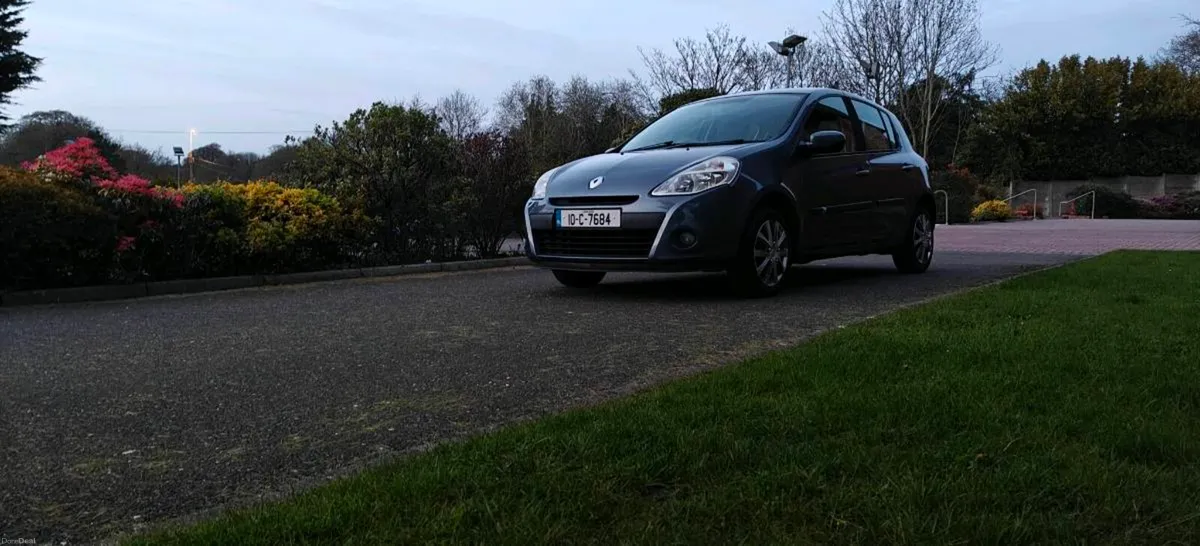Renault Clio 1.1 petrol - Image 3