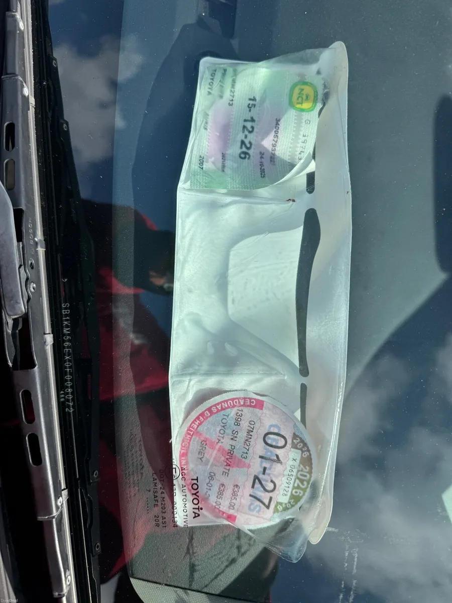 Toyota Auris 2007 - Image 2