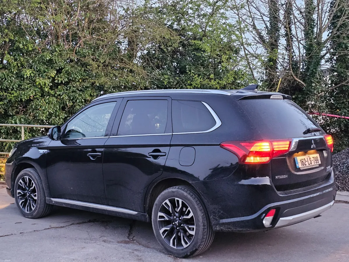 Mitsubishi Outlander 2016 automatic hybrid €8990 - Image 2