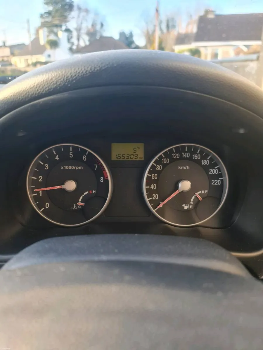 Hyundai Accent - Image 4