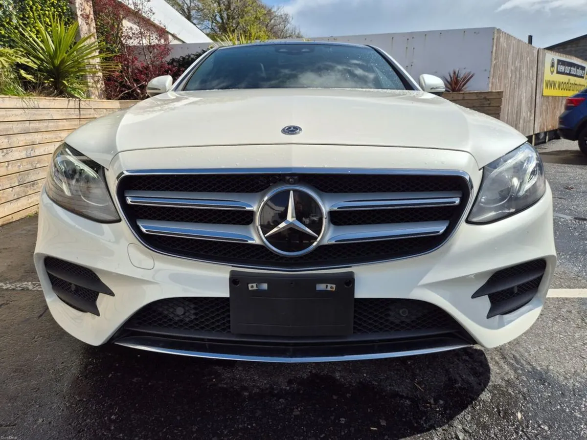 Mercedes-Benz E-Class E350 e PHEV / AVANTGARDE SPO - Image 4