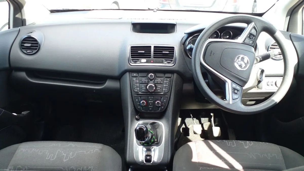 Vauxhall Meriva 2011 - Image 2