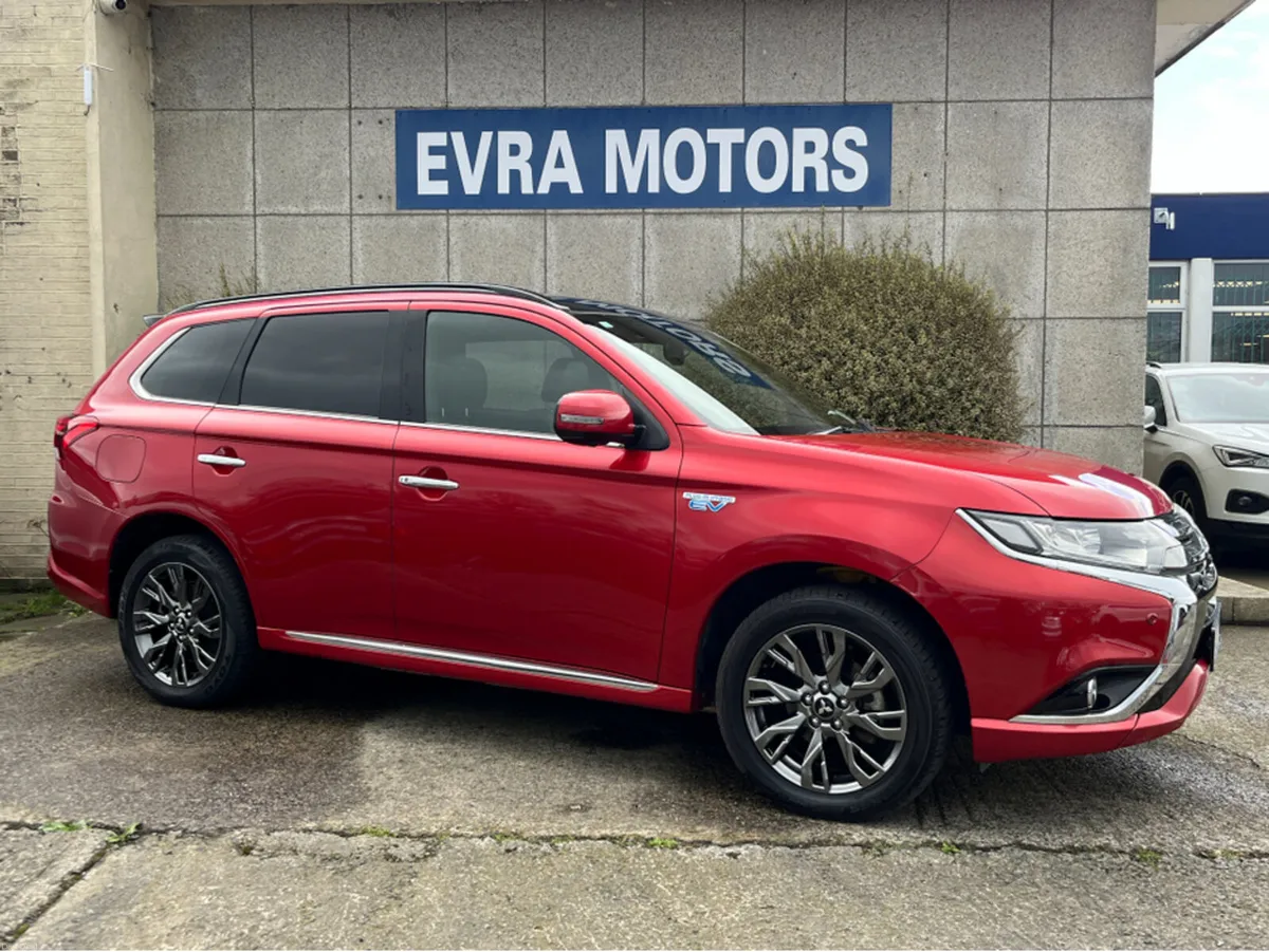 Mitsubishi Outlander S EDITION 4WD AUTOMATIC HYBRI - Image 3