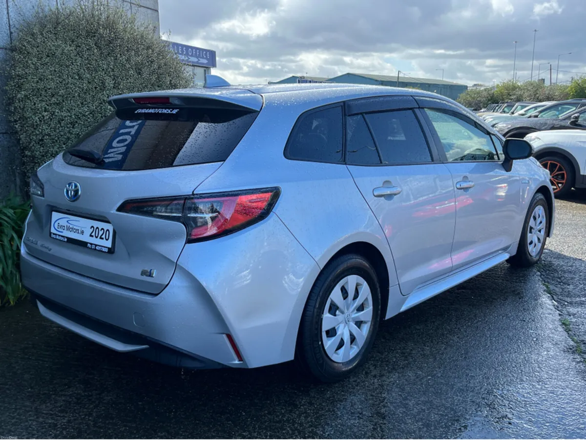 Toyota Corolla TOURING ESTATE HYBRID AUTOMATIC 1.8 - Image 4