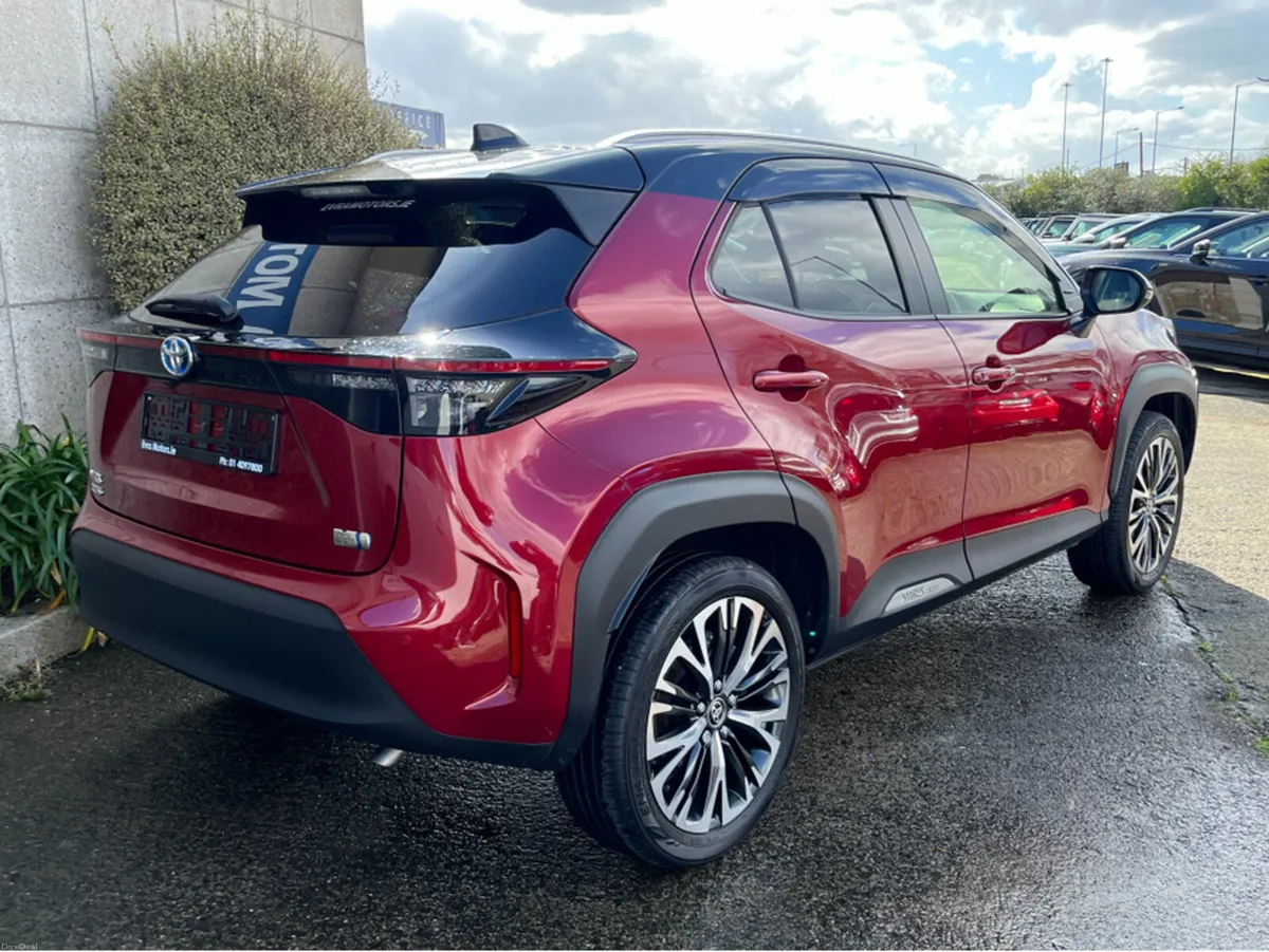 Toyota Yaris Cross Z HYBRID AUTOMATIC 1.5 PETROL / - Image 4