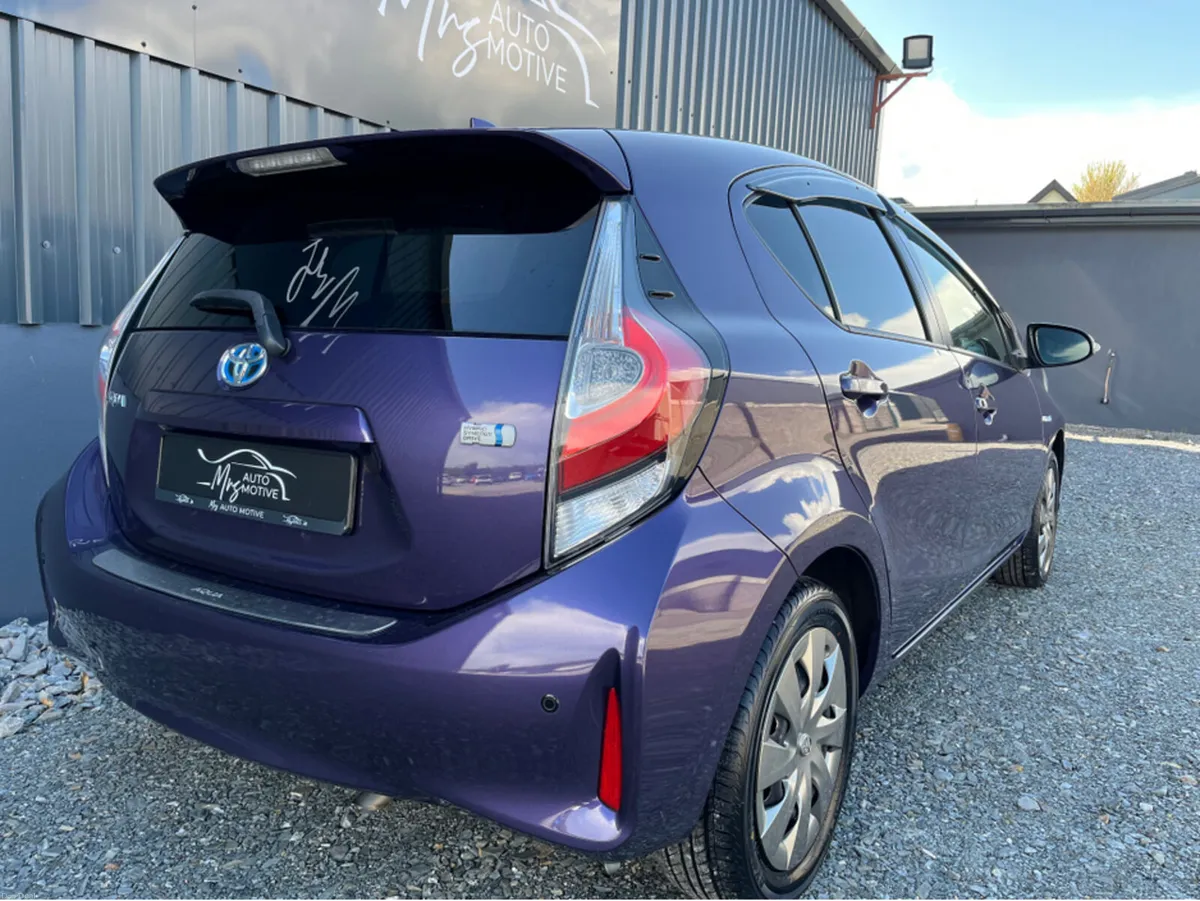 Toyota Aqua //HYBRID//171 D 67695 //PURPLE// - Image 4