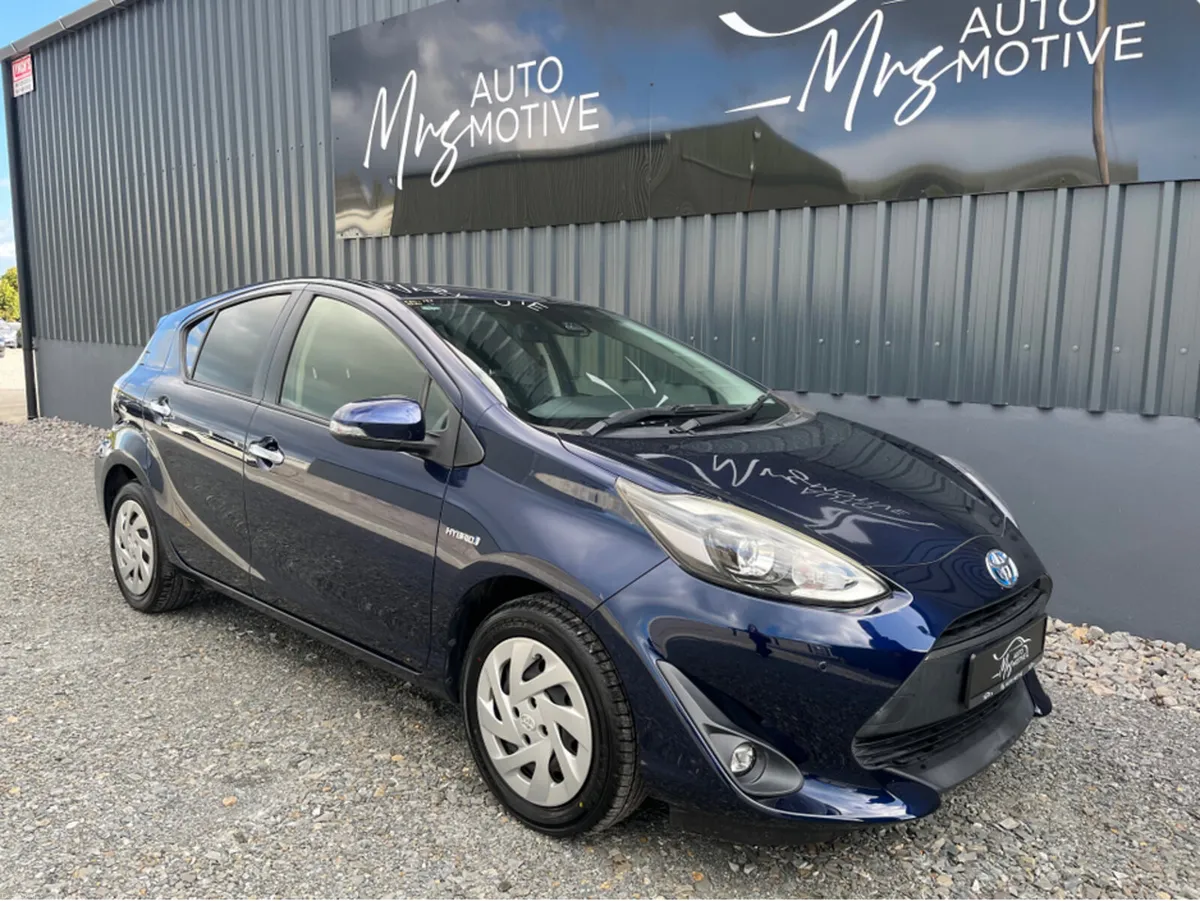 Toyota Aqua //HYBRID// 191D56794 - Image 3