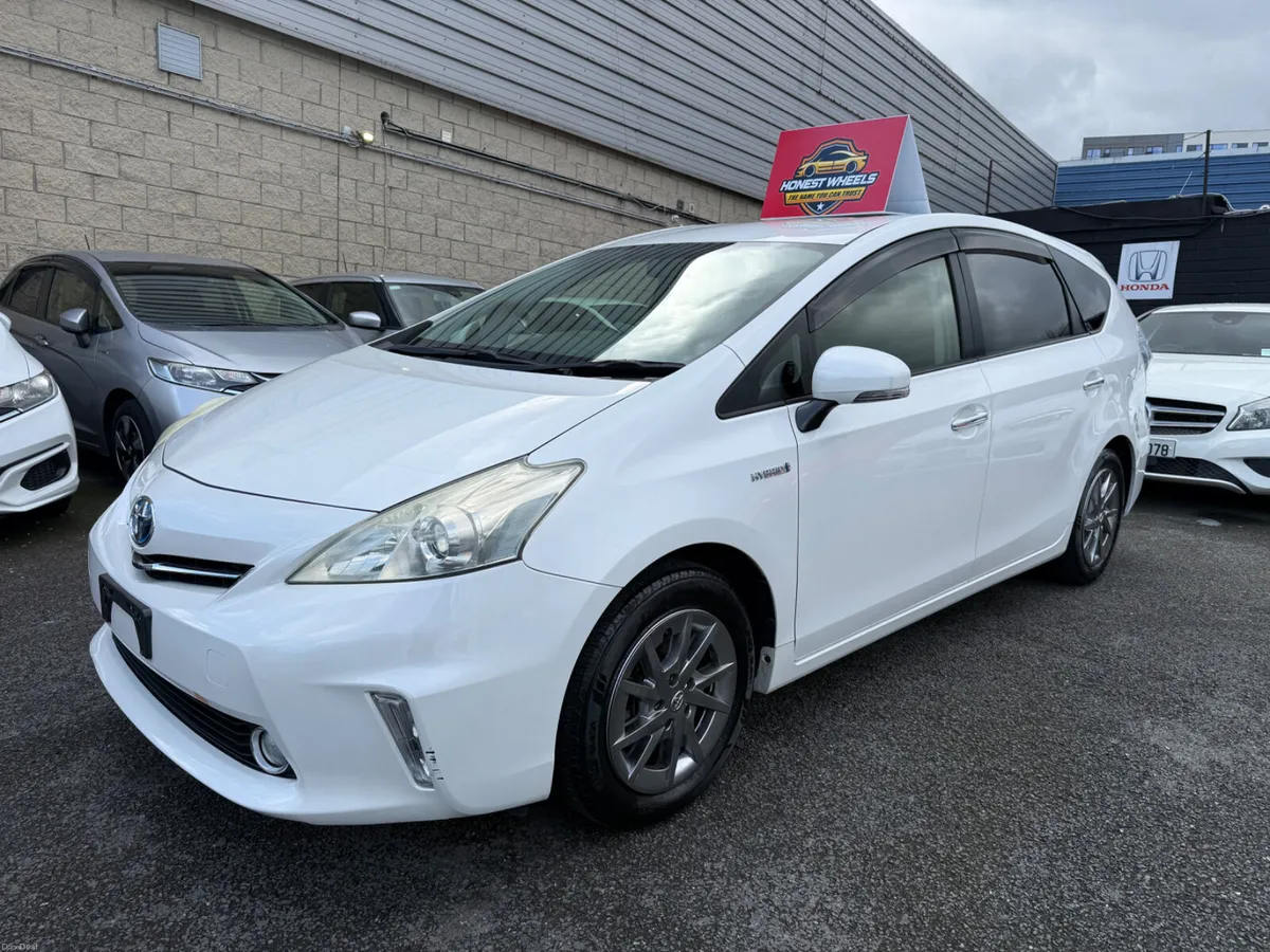 2013 Toyota Prius Alpha 7 Seater 1.8 Hybrid - Image 3