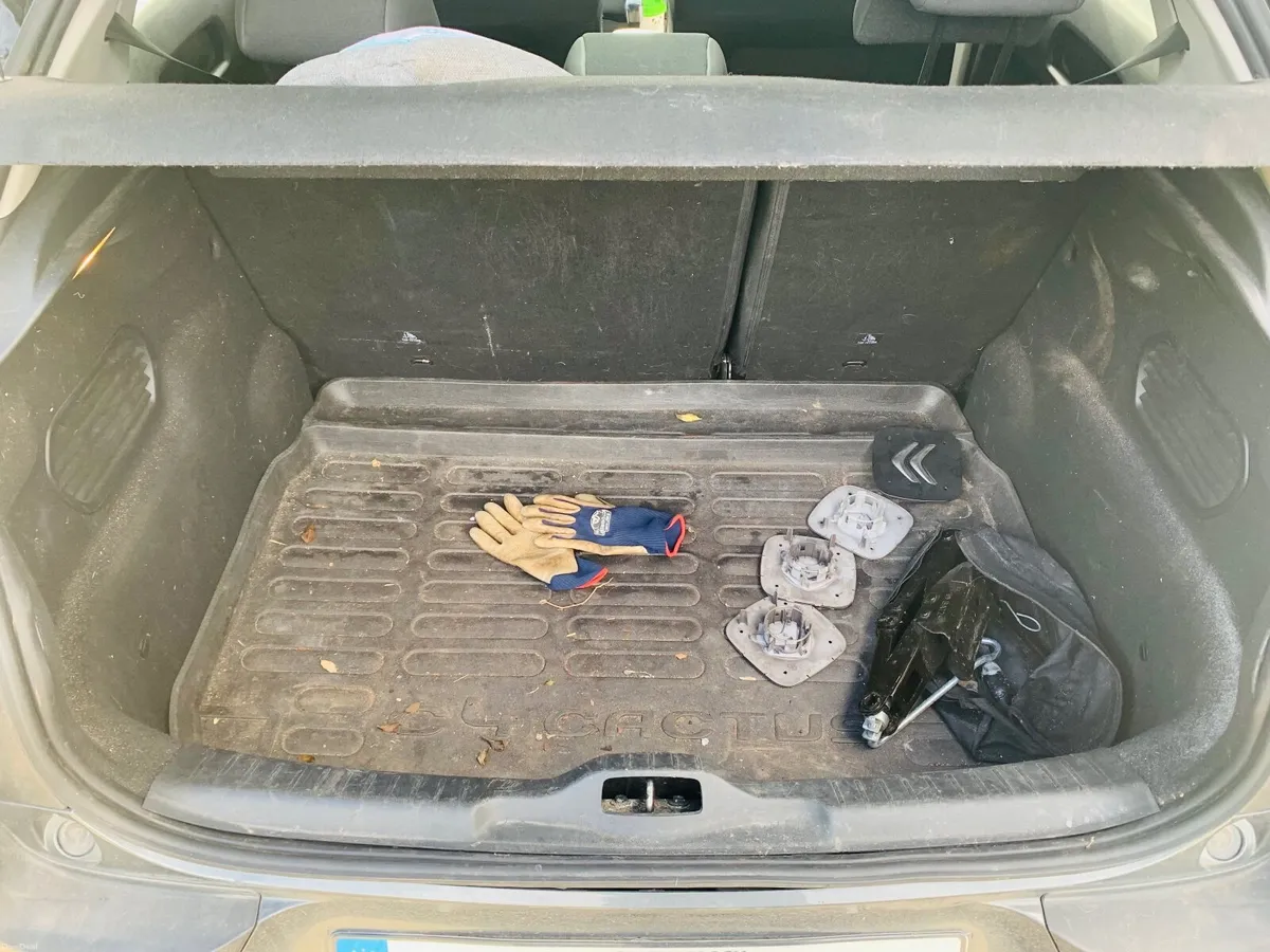 Citroen C4 Cactus 1.6HDi Manual - Image 3