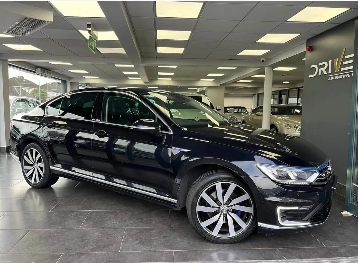 Volkswagen Passat 2018 - Image 1