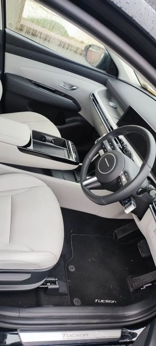 2025 Hyundai Tucson - Image 4