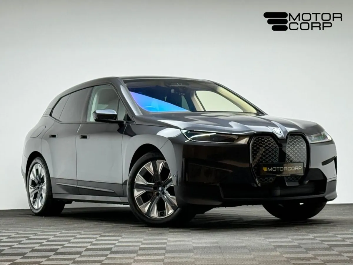 BMW iX 40 SPORT XDRIVE - Image 1