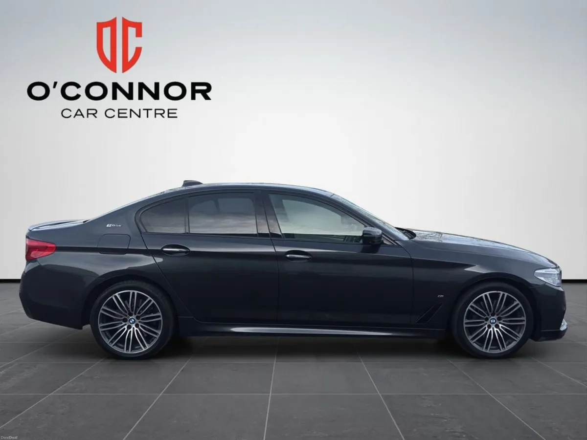 BMW 5-Series 530E M SPORT - Image 4