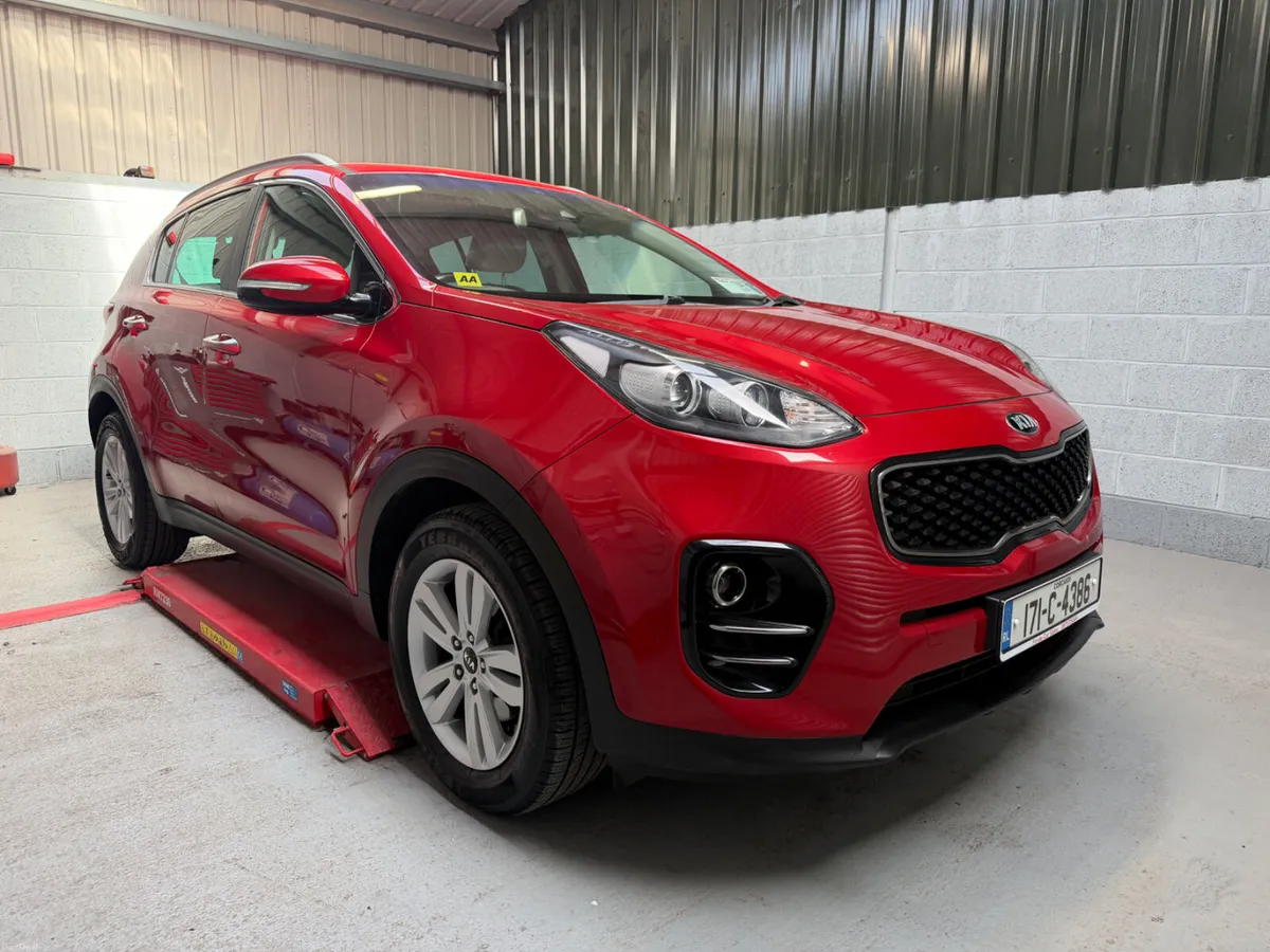 2017 KIA SPORTAGE       PLATINUM  MODEL ! - Image 2