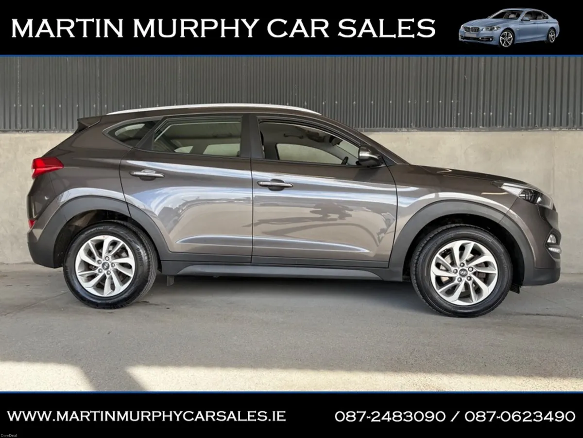 Hyundai Tucson 1.7 SE NAV * LOW MILES * - Image 2
