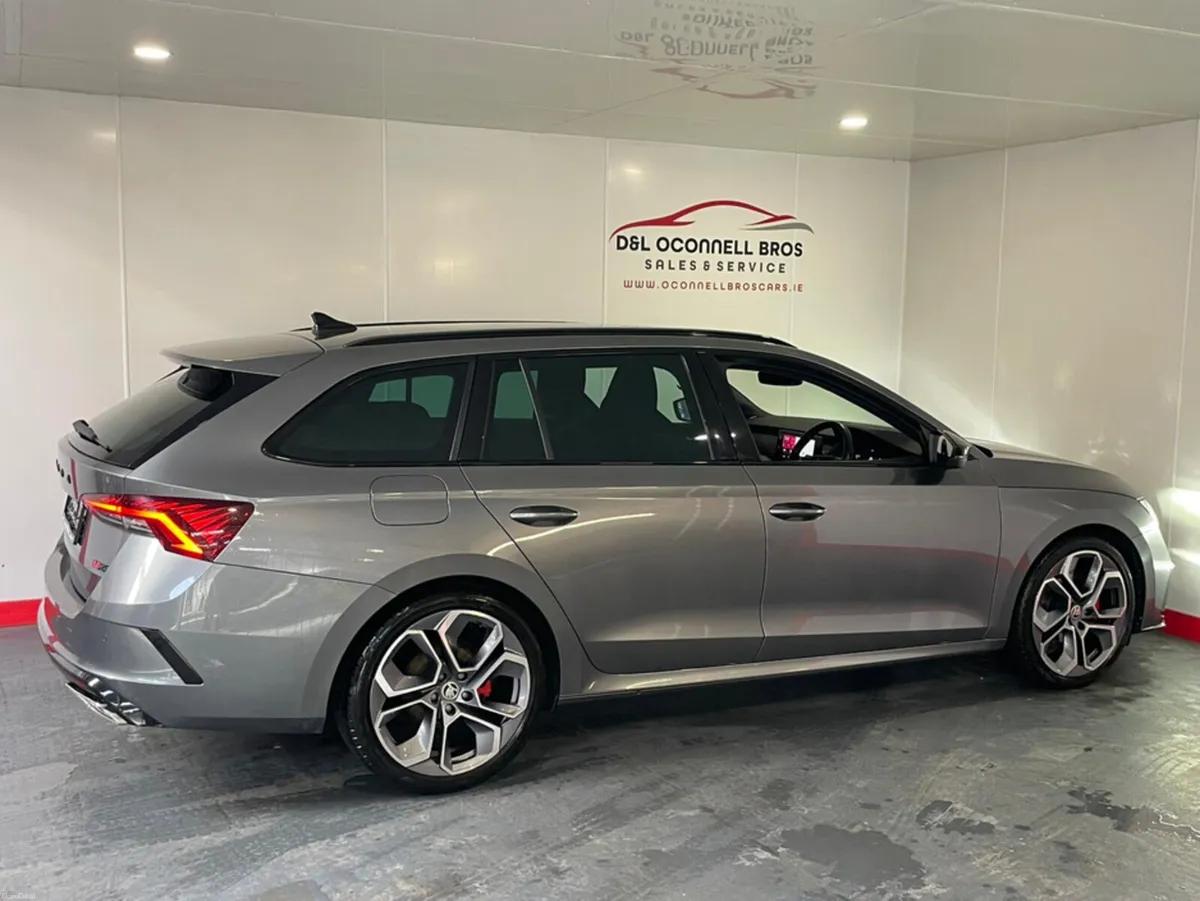 Skoda Octavia VRS 2.0 TDI AUTO 241BHP - Image 5