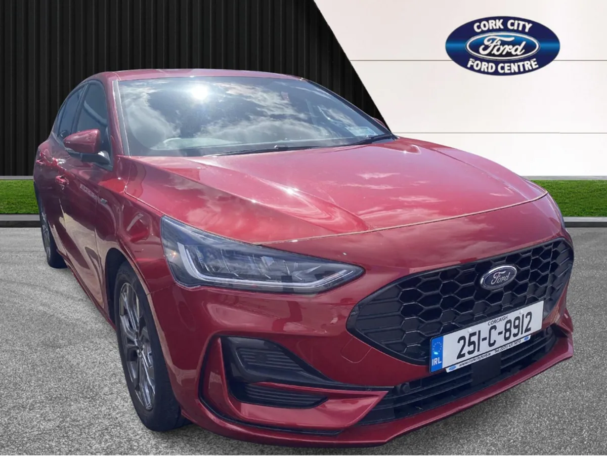 Ford Focus ST-LINE 5DR 1.0T 125 MHEV - Image 1