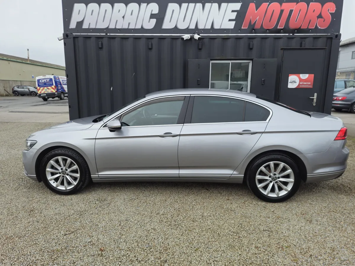 221 Volkswagen Passat 2.0TDi 150BHP - Image 5