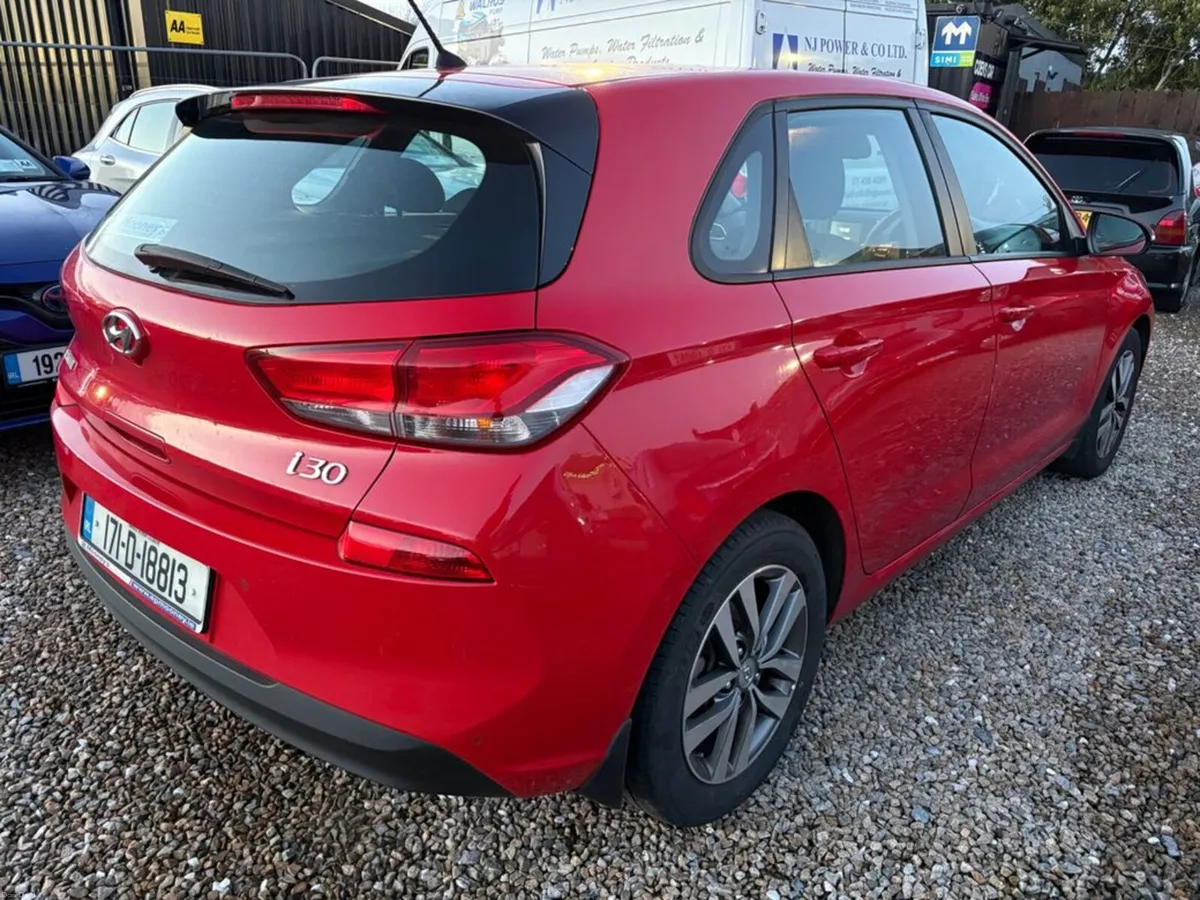 Hyundai i30 1.0T 120 Deluxe 51Km - Image 4