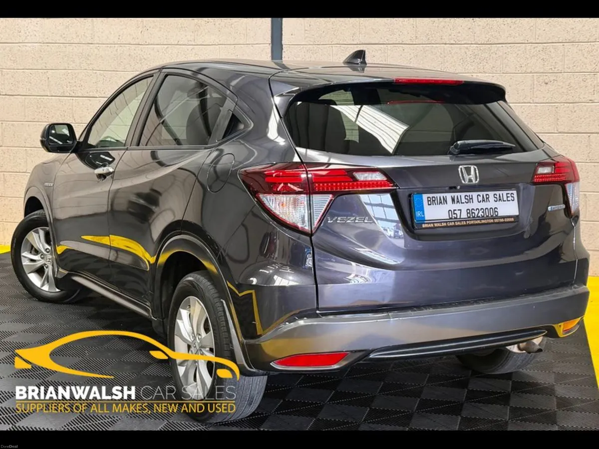Honda Vezel 1.5 X - Image 3
