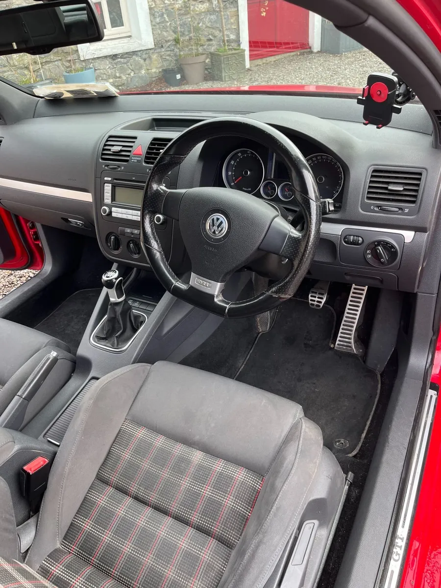 Volkswagen Golf 2008 - Image 2