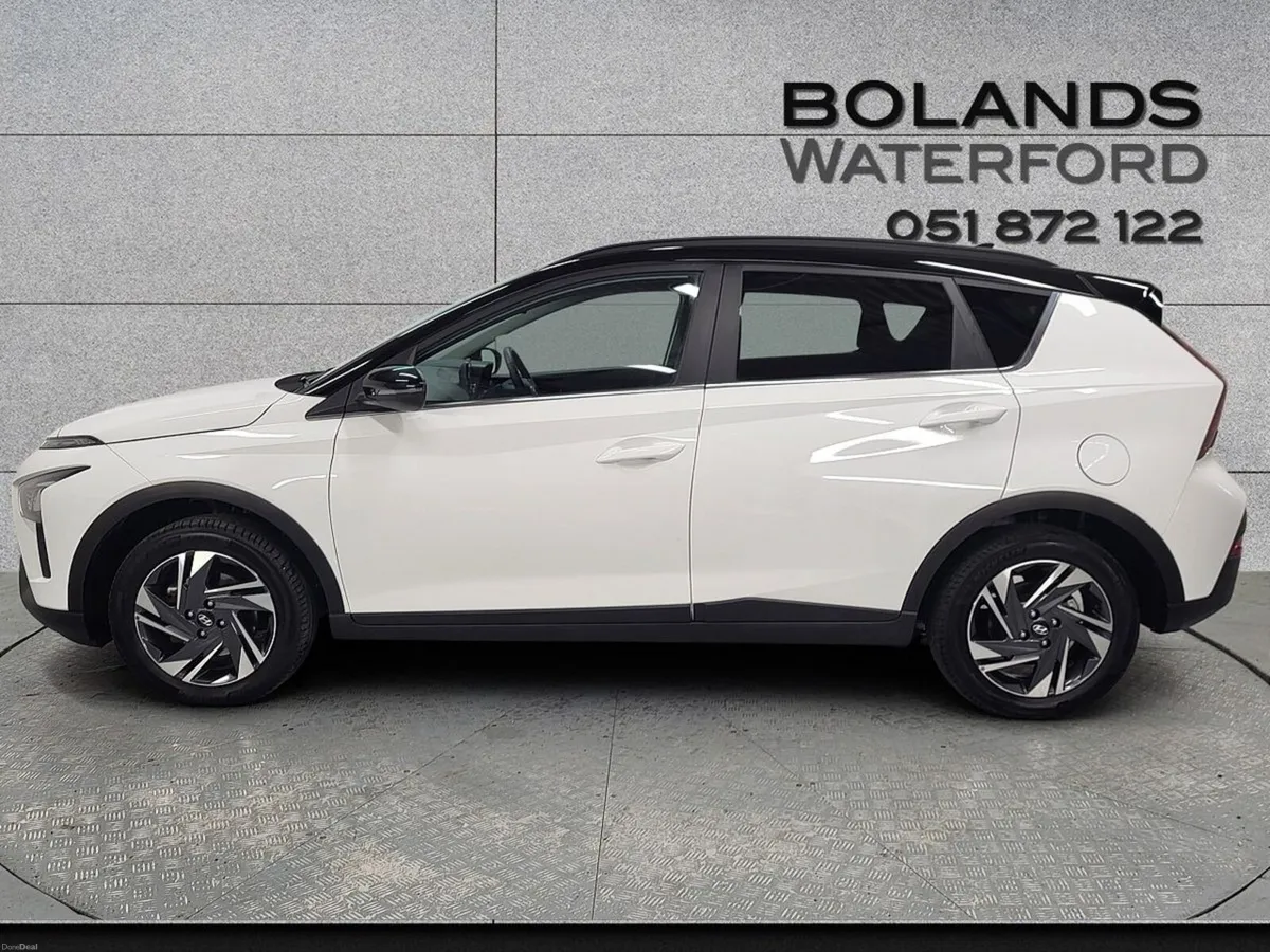 Hyundai Bayon Bayon Executive w.2 Tone Roof Financ - Image 4