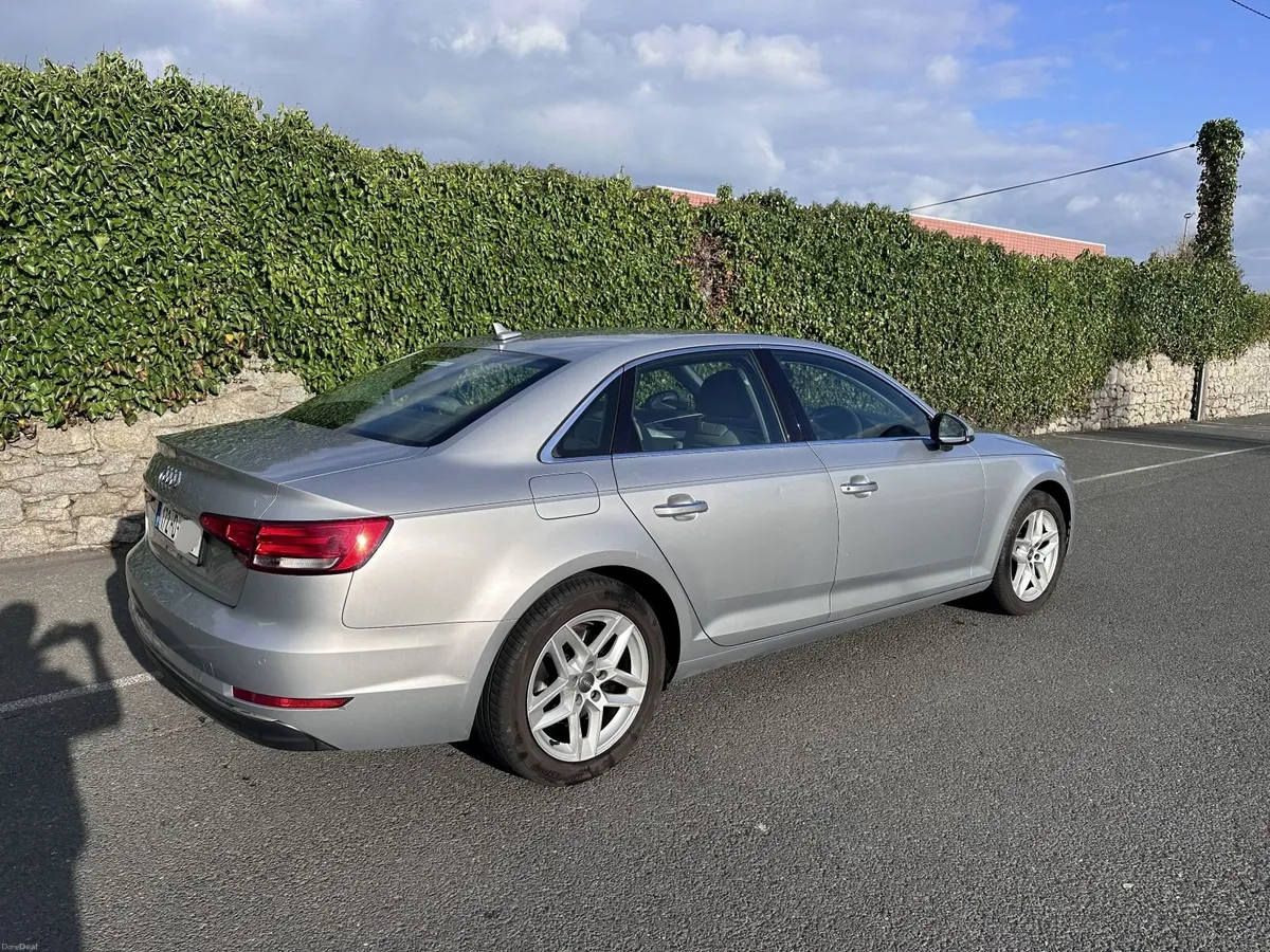 Audi A4 1.4 TFSI 150 SE Ultra 4 Door - Image 2
