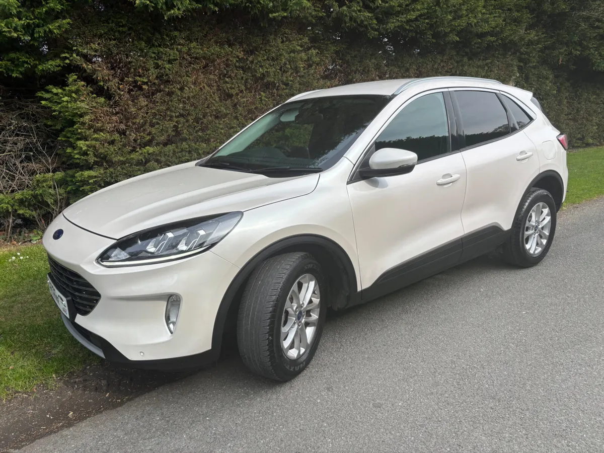 Ford Kuga 2023 - Image 1