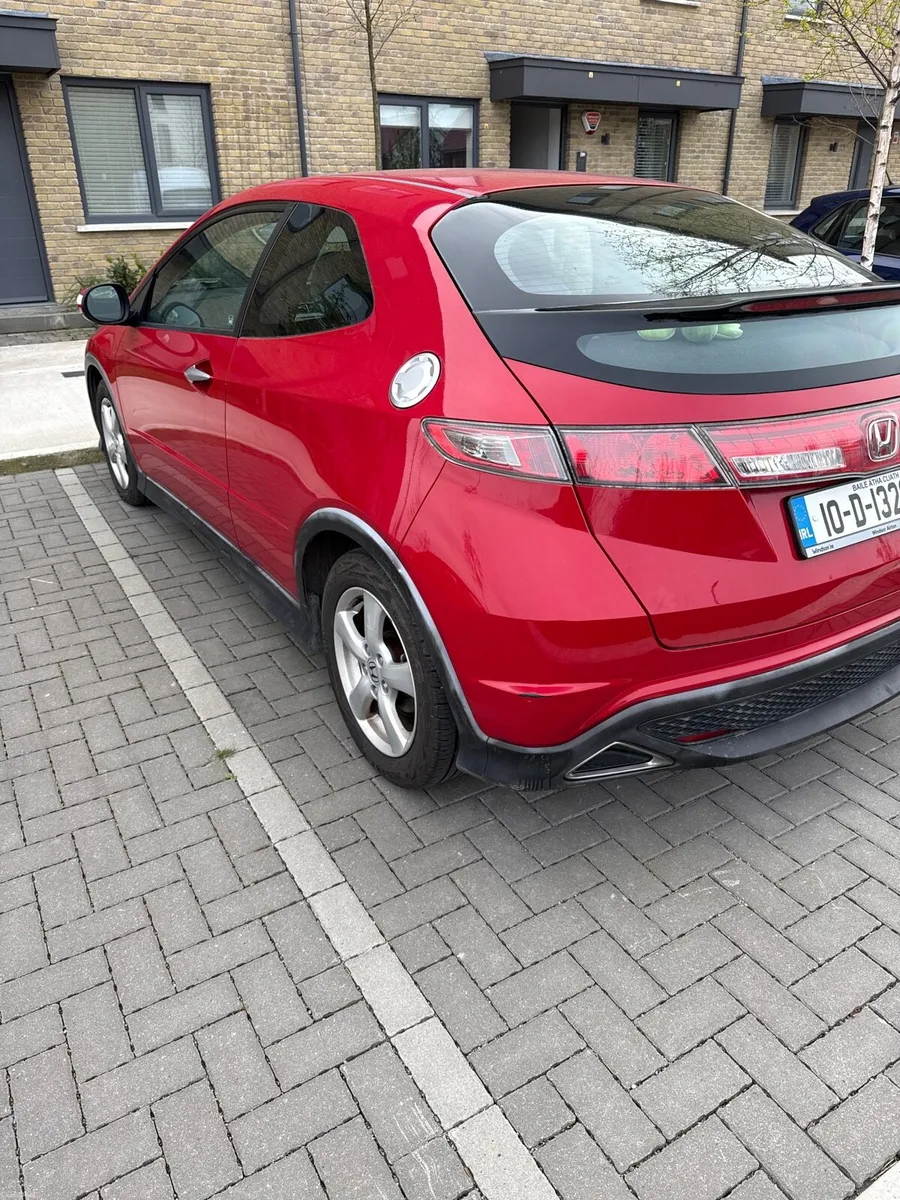 Honda civic - Image 2