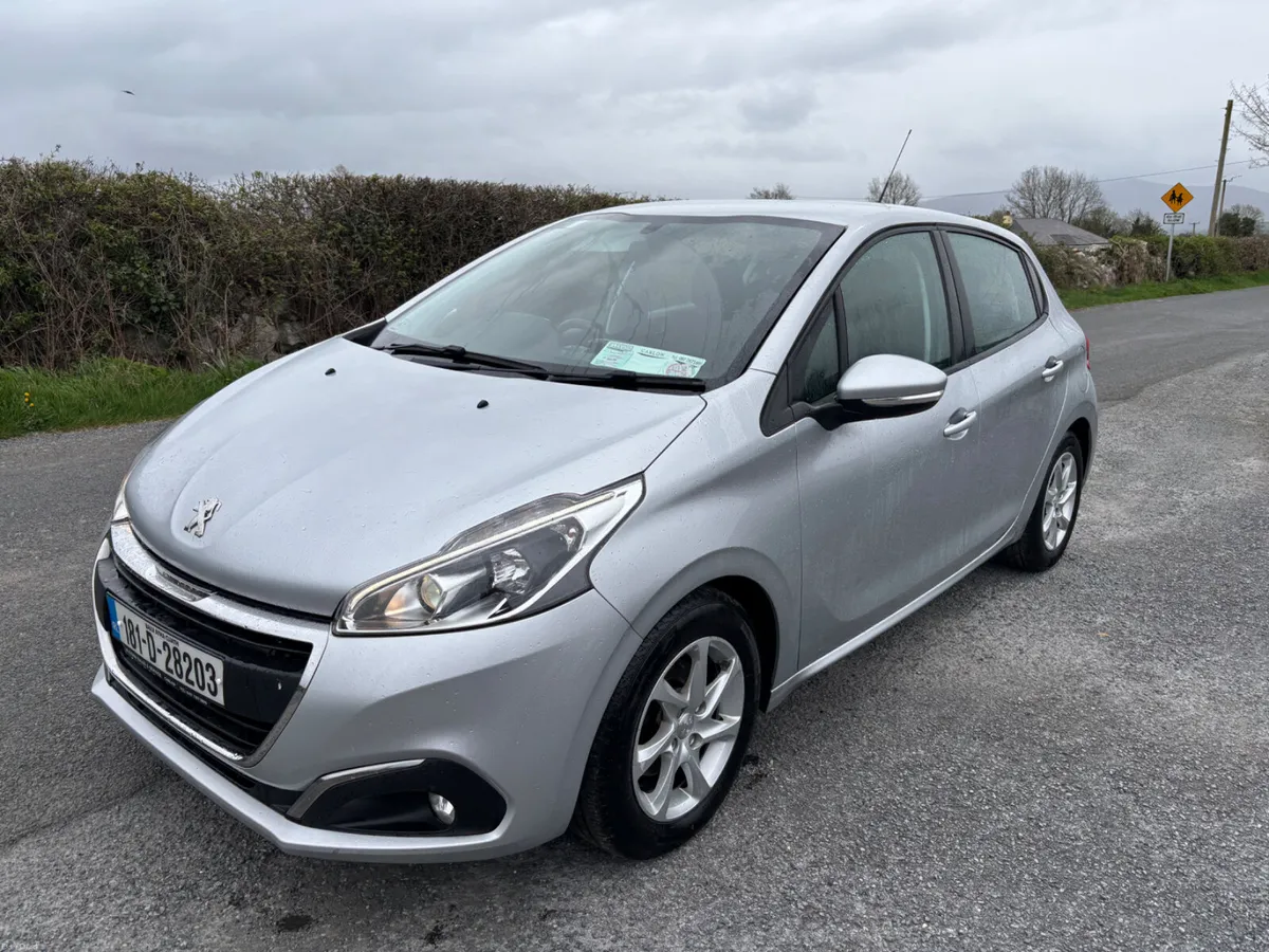 Peugeot 208 2018 1.2  low KLM’s - Image 3