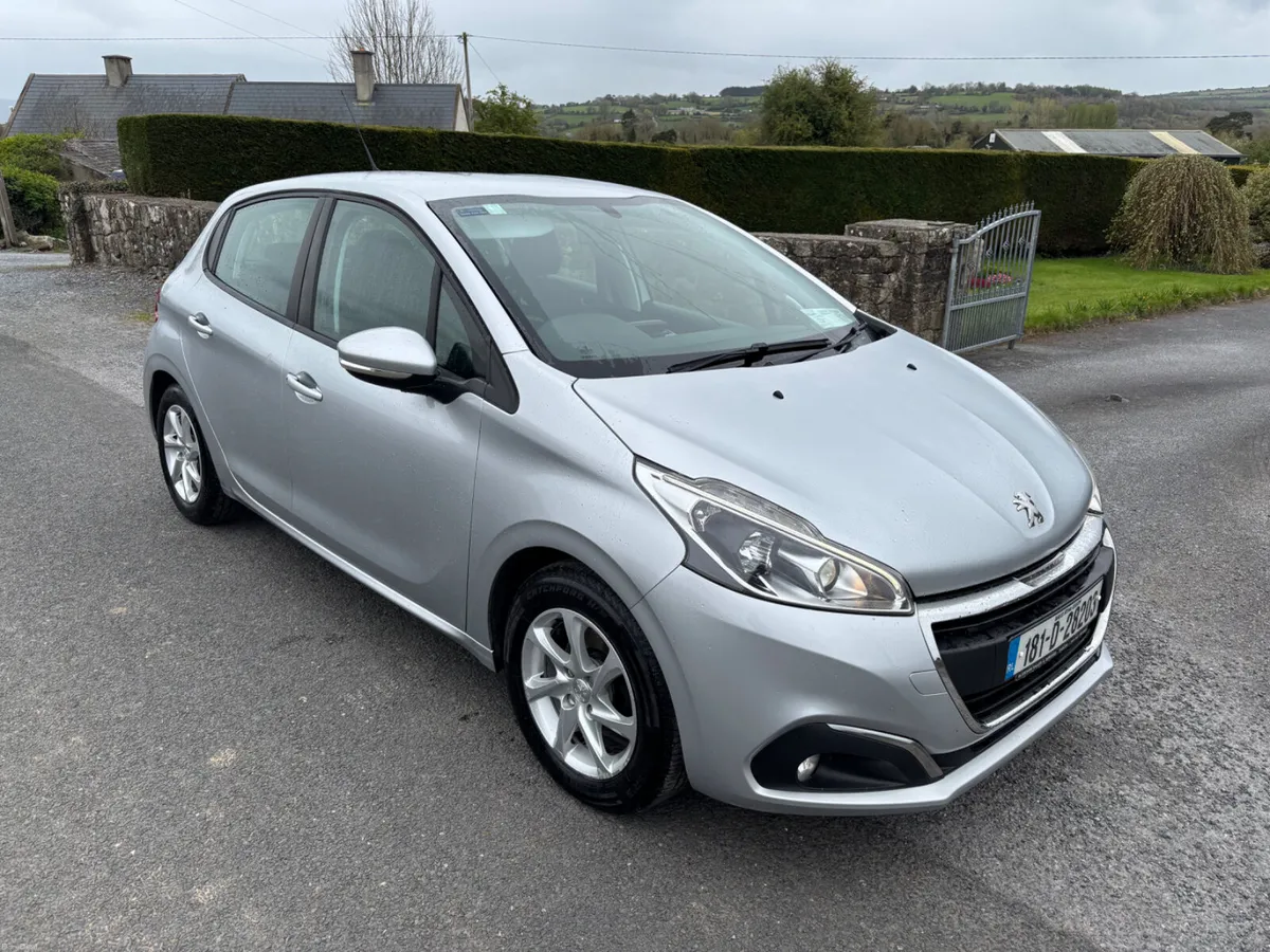 Peugeot 208 2018 1.2  low KLM’s - Image 1