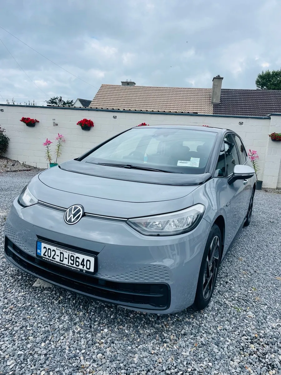 Volkswagen iD3 - Image 2