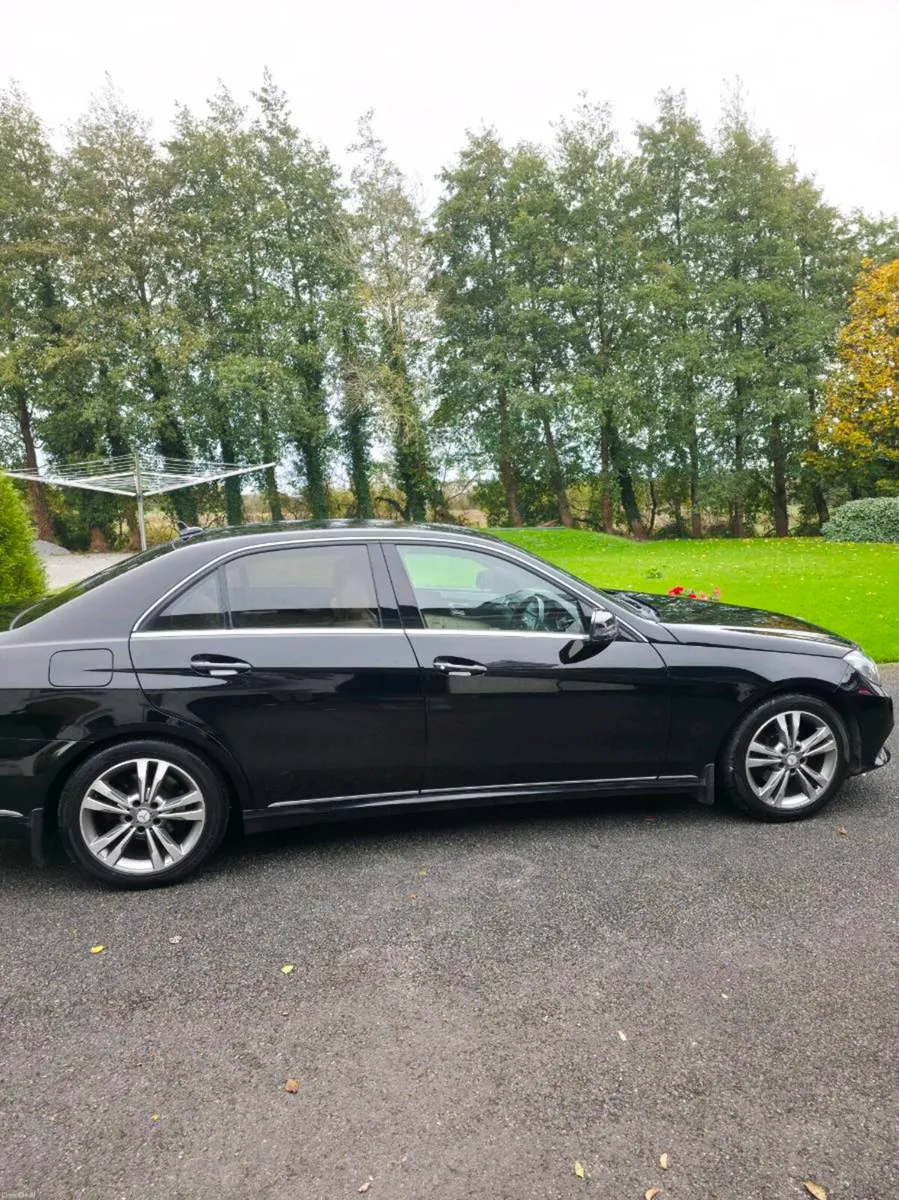 Mercedes E-Class 2.1D Non-Import - Image 4