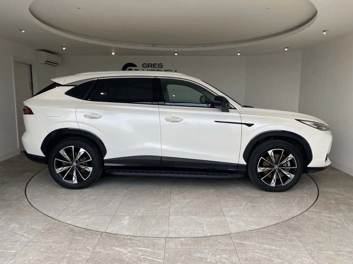 MG HS 2025 - Image 4