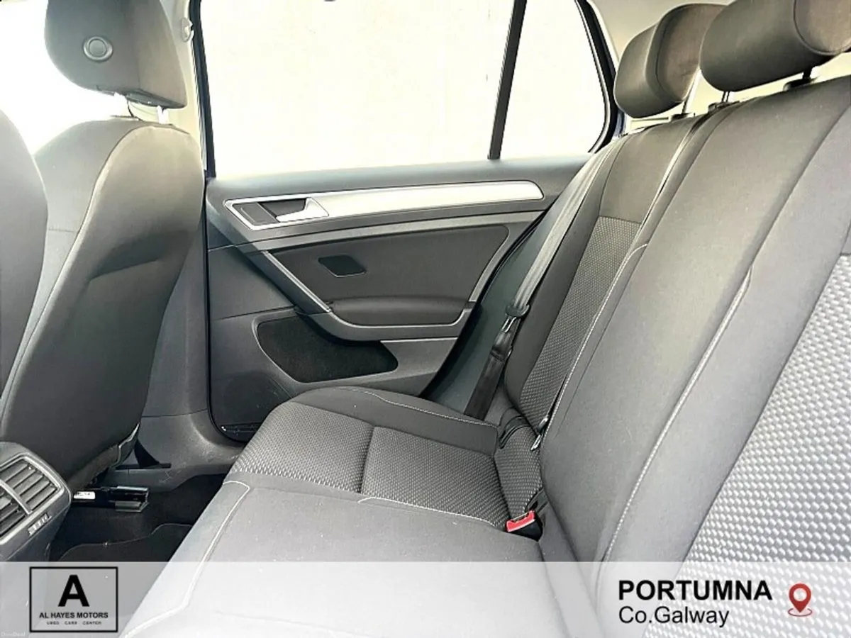 Volkswagen Golf 1.6 TDI 115HP Trendline - Image 6