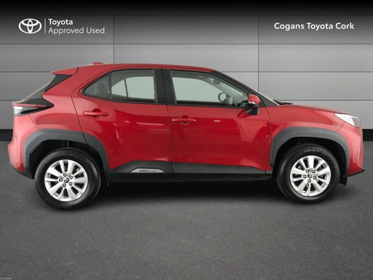 Toyota Yaris Cross LUNA 4DR AUTO - Image 3