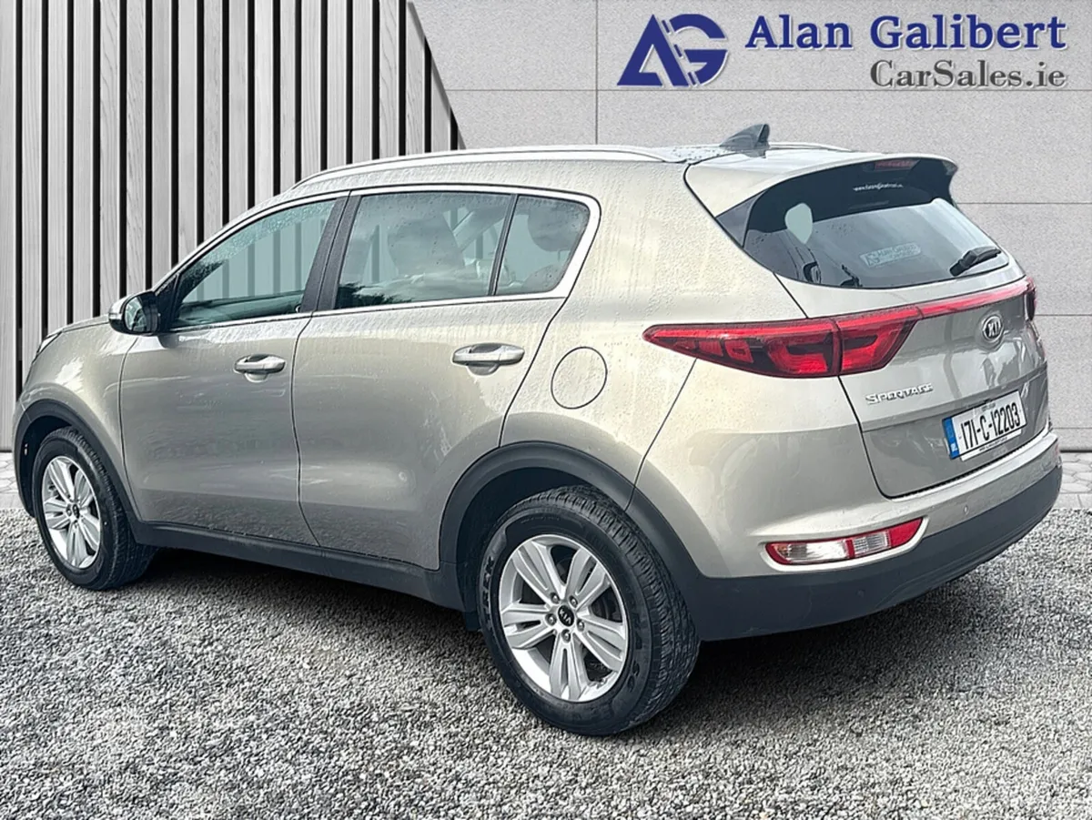 Kia Sportage 1.7 DCT AUTO FULL LEATHER & SUNROOF - Image 2